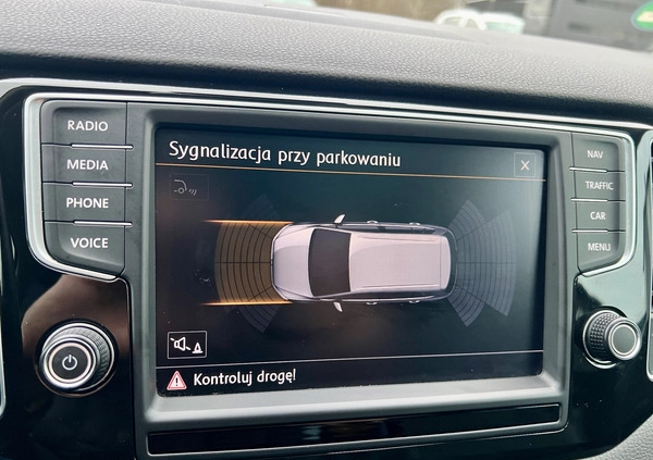 Volkswagen Golf Sportsvan cena 63800 przebieg: 104000, rok produkcji 2015 z Łobez małe 596